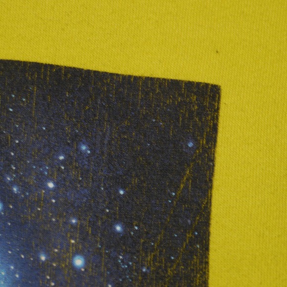 Stranger Things Yellow Sweater Size S - Picture 7 of 11